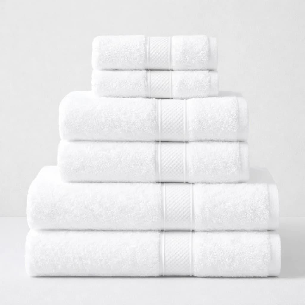 Signature Essential Bundle in pure white: two bath towels, two hand towels and two washcloths